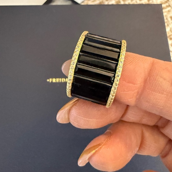 Freida Rothman Jewelry - Freida Rothman City Lights Baguette Cigar Band Ring in Black and Gold Size 7